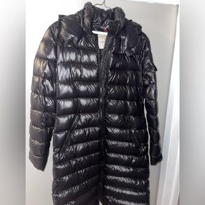 SOLD Woman Moncler hooded puffer coat size 2. Fits me like a small